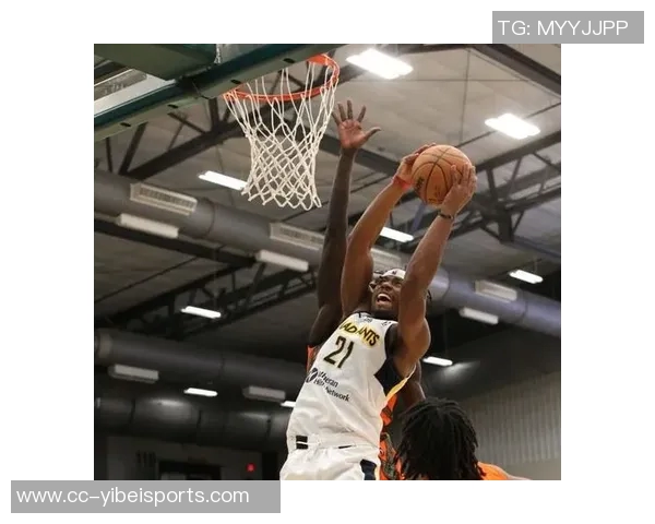 韦尔全能表现助力球队10投7中三分命中率高达50贡献16分13板4前场板 韦尔全能表现助力球队10投7中三分命中率高达50贡献16分13板4前场板