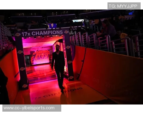 卢参与非法赌博事件引发热议美网友呼吁逮捕以便小范甘迪接任